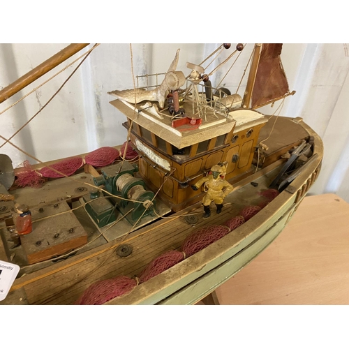 384 - MOTORIZED FISHING BOAT 