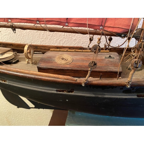 58 - OLD WOODEN THAMES BARGE HEIGHT 140CM LENGTH 122CM WIDTH 29CM