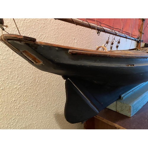 58 - OLD WOODEN THAMES BARGE HEIGHT 140CM LENGTH 122CM WIDTH 29CM