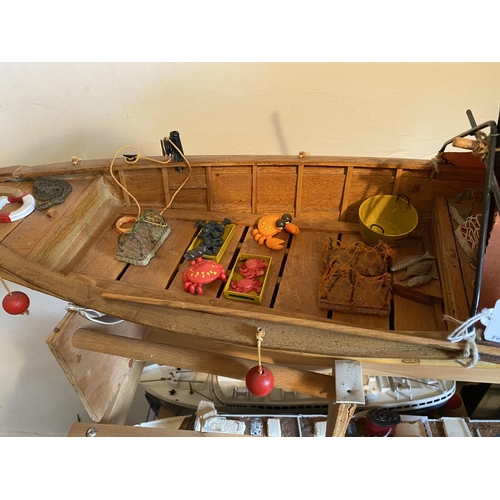 68 - WOODEN CONSTRUCTION FISHING BOAT LENGTH 76CM WIDTH 21CM