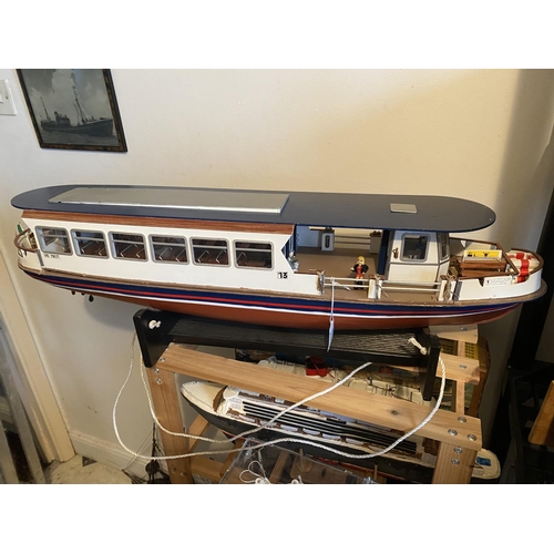 71 - MOTORIZED RIVERBOAT FERRY PLASTIC LENGTH 80CM WIDTH 18CM