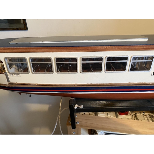 71 - MOTORIZED RIVERBOAT FERRY PLASTIC LENGTH 80CM WIDTH 18CM