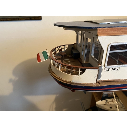 71 - MOTORIZED RIVERBOAT FERRY PLASTIC LENGTH 80CM WIDTH 18CM