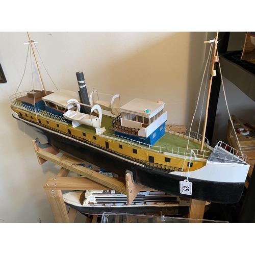 85 - MOTORIZED WOODEN CONSTRUCTION BOAT LENGTH 86CM WIDTH 15CM