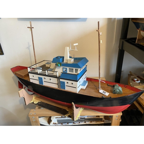 86 - MOTORIZED PASSENGER/CARGO MODEL BOAT LENGTH 73CM WIDTH 17CM