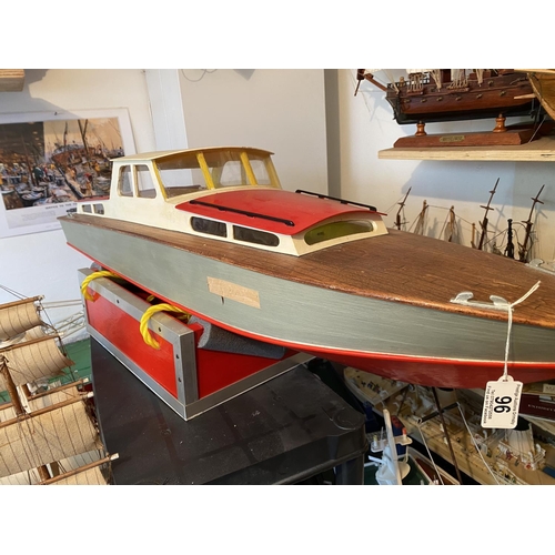 96 - MOTORIZED MOTOR CRUISER LENGTH 97CM WIDTH 29CM