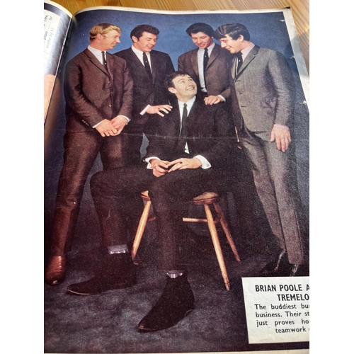 321 - Top boys magazine 1964 original inc beatles