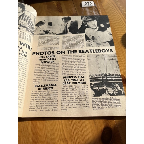 335 - Beatles tee ville 1960’s magazine