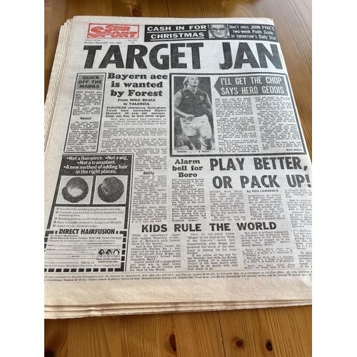 342 - Original daily star newspaper 1980 the world stops for Lennon complete paper