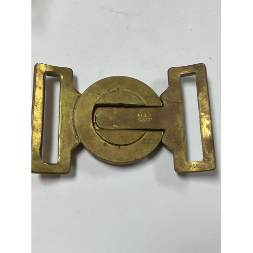 111 - WELSH GUARDS BRASS BELT BUCKLE