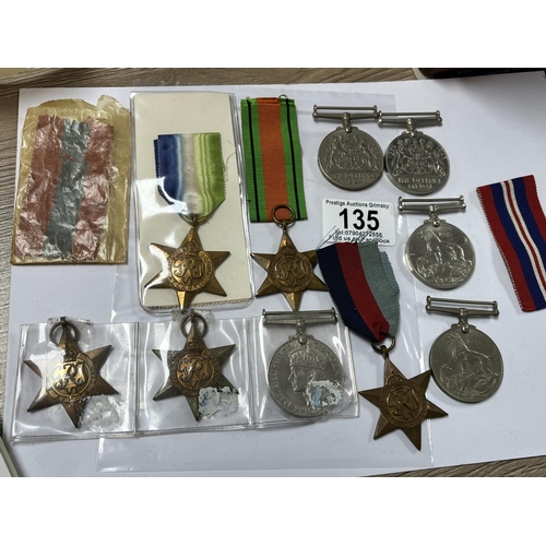 135 - ASSORTED WORLD WAR 2 MEDALS & RIBBONS