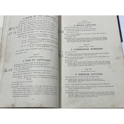 238 - AN EXTREMELY INTERESTING AUCTION CATALOGUE FROM 1928 SELLING OFF THE WHOLE AREA OF AMERSHAM OLD TOWN... 