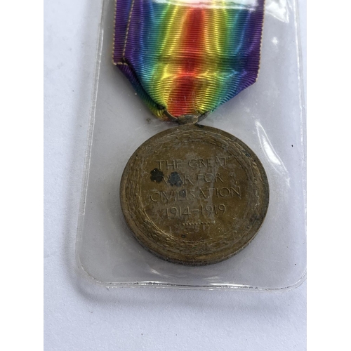 51 - WW1 MEDAL G-10994 PTE J.E. WATERS MIDDX.R