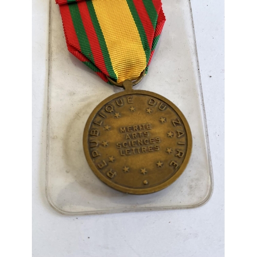 78 - SOUTH AFRICAN MERIT MEDAL