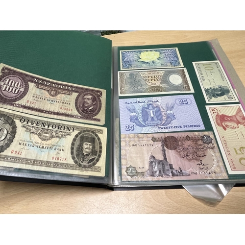 1238 - FOLDER OF BANKNOTES