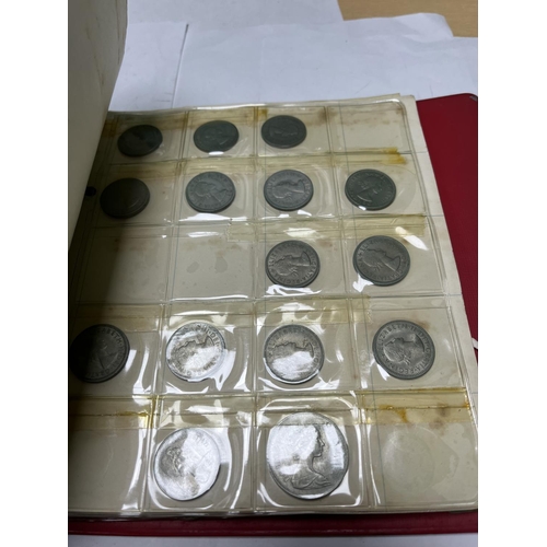 586 - FOLDER OF U.K COINAGE