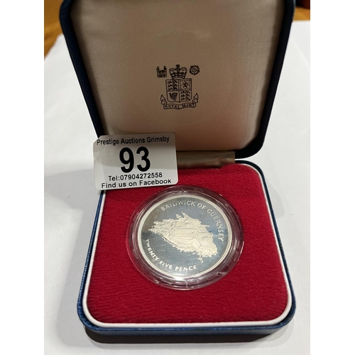 93 - ROYAL MINT BALLYWICK OF GUERNSEY 1977 ROYAL VISIT SILVER PROOF CROWN