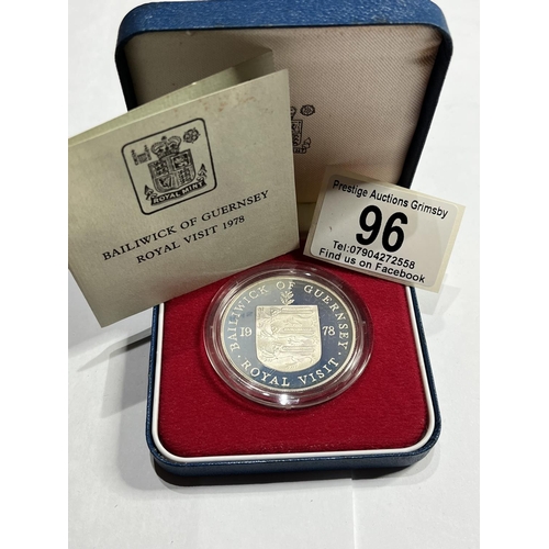 96 - ROYAL MINT BALLYWICK OF GUERNSEY 1978 ROYAL VISIT SILVER PROOF CROWN
