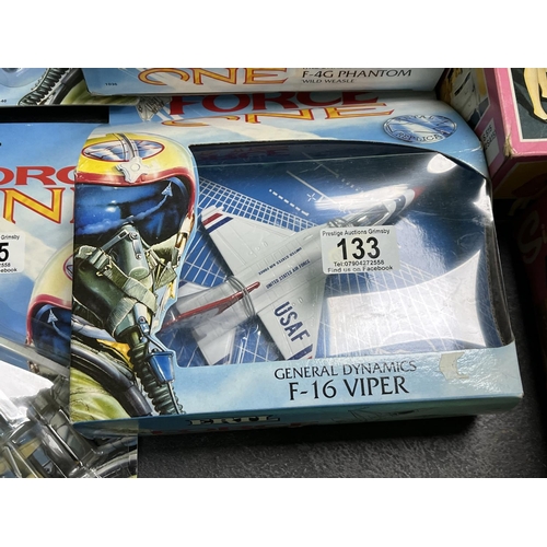 133 - ERTL FORCE ONE F-16 VIPER