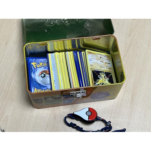 19 - POKEMON TIN WITH POKEMON CARDS