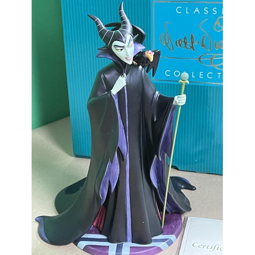 539 - DISNEY CLASSICS COLLECTION BOXED WITH COA THE EVIL ENCHANTRESS MALEFICENT FROM SLEEPING BEAUTY