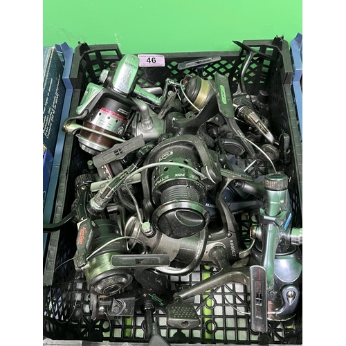 46 - BASKET OF ASSORTED FISHING REELS