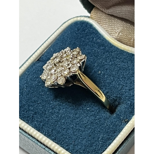 154 - 1CT DIAMOND CLUSTER RING SET IN 18CT GOLD SIZE K 4.87 GRAMS