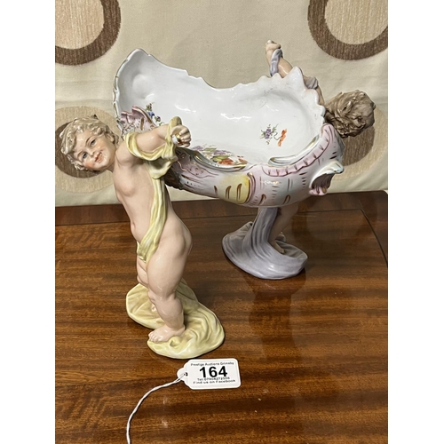 164 - STUNNING ANTIQUE CENTRE PIECE FRUIT BOWL OF 2 CHERUBS HOLDING THE BOWL. VERY NICE COLOURS AND BACK S... 