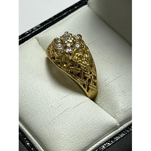 2 - 22CT GOLD RING WITH CLEAR STONES SIZE N 4.72 GRAMS