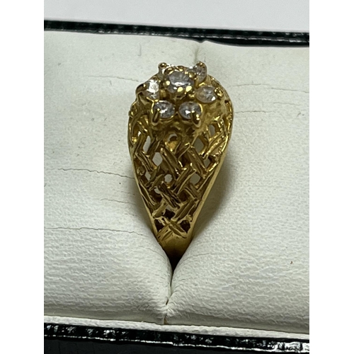 2 - 22CT GOLD RING WITH CLEAR STONES SIZE N 4.72 GRAMS