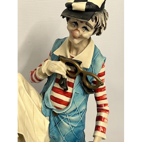 20 - THE LEARNED CLOWN 0398E 17.75” TALL