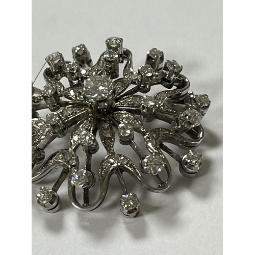 208 - STUNNING 18CT WHITE GOLD DIAMOND SNOWFLAKE BROOCH WITH 65 DIAMONDS RANGING FROM A NICE SIZE IN THE C... 