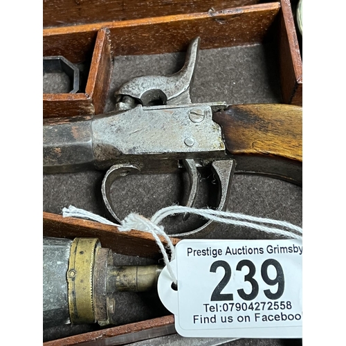 239 - A MID CENTURY PERCUSSION PISTOL WITH PLAIN ACTION BUTT IN A MAHOGANY CARRYING BOX WITH BULLET MOVED ... 