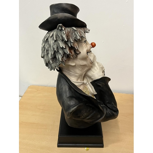 26 - CLOWN IN LOVE 1659C 17.25” TALL