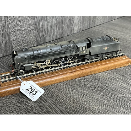 293 - HORNBY 92212 WEATHERED OO GAUGE LOCO