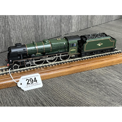 294 - MAINLINE 45532 “ILLUSTRIOUS” OO GAUGE LOCO