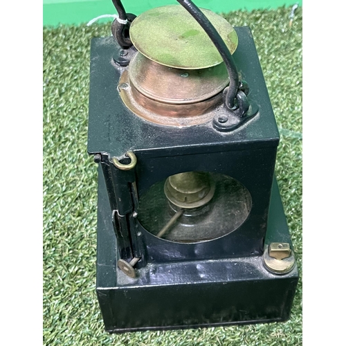 376 - RAILWAY LANTERN LNER (SIGNAL LAMP)