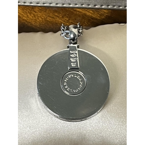 64 - BULGARI 18CT WHITE GOLD & STAINLESS STEEL ENDAT ON CHAIN INTERNAL SWIVEL CENTRE FINE QUALITY ITEM