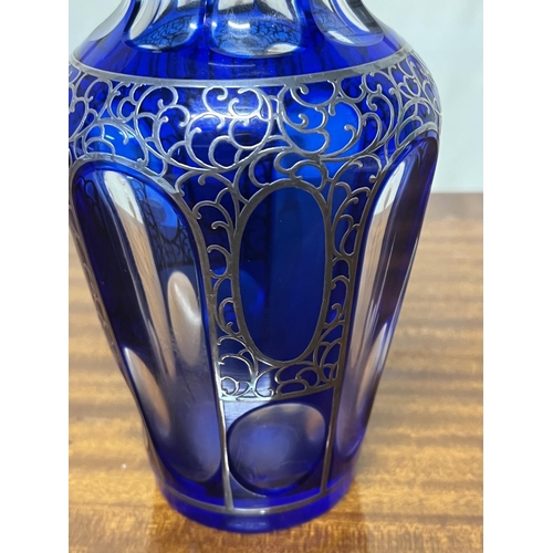 79 - STUNNING ART ECO BLUE GLASS VASE 17CM TALL 10CM WIDE