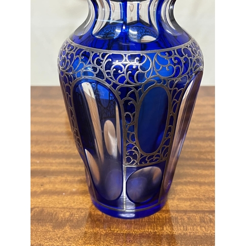 79 - STUNNING ART ECO BLUE GLASS VASE 17CM TALL 10CM WIDE