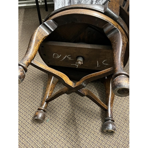 87 - GOOD QUALITY ANTIQUE SOLID WOOD REVOLVING DESK CHAIR RAISED BACK WITH SHAPED SPINDLES