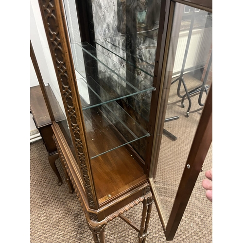 105 - SMALL DISPLAY CABINET WITH SIDE OPENING DOORS NICE DESIGN LIGHTS UP SIZE APPROX 62CM WIDE 150CM TALL... 