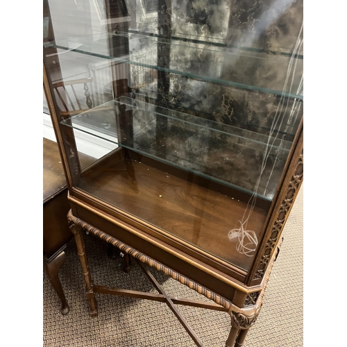 105 - SMALL DISPLAY CABINET WITH SIDE OPENING DOORS NICE DESIGN LIGHTS UP SIZE APPROX 62CM WIDE 150CM TALL... 