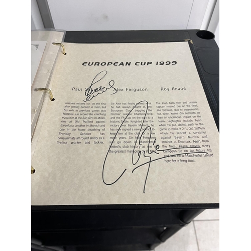 8 - EUROPEAN CHAMPIONS 1999 FOLDER MANCHESTER UTD FUTERA PLATINUM SILK LINED FOLDER ALL CARDS & AUTOGRAP... 