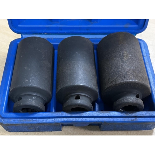 103 - BLU POINT LTS4357 HUB NUT SOCKET SET