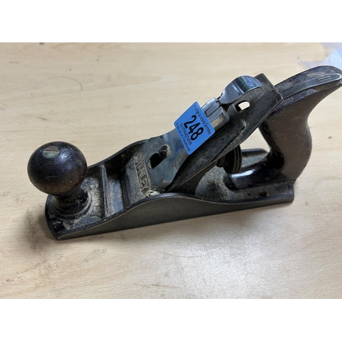 248 - STANLEY WOODWORKING PLANE NUMBER 4