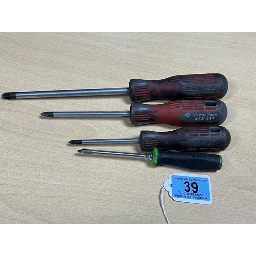 39 - 3 X KENNEDY PROFESSIONAL PHILLIPS SCREDRIVERS & 1 SNAP ON PHILLIPS SCREWDRIVER THE SNAP ON ONE HAS S... 