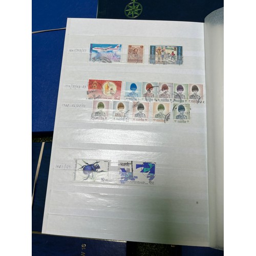 136 - 5 X STAMP ALBUMS SAN MARINO, SINGAPORE, SOUTH AFRICA, SWAZILAND, THAILAND