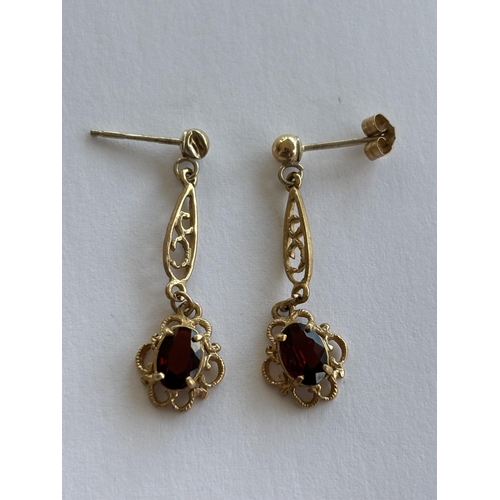 2 - 9CT GOLD EARRINGS ONE HAS THE BACK MISSING 1.26G