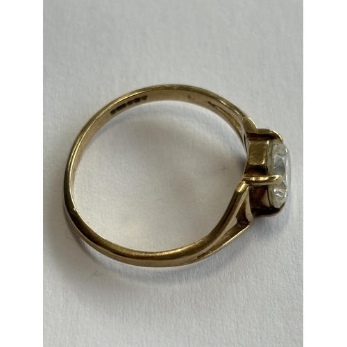 29 - 9CT GOLD RING SIZE J.5      1.65G